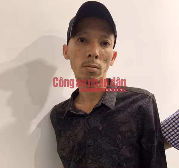 Đối tượng cầm đầu đường dây đánh bạc qua mạng Phạm Văn Bình