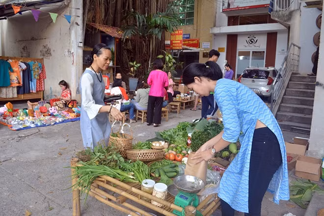Một góc chợ quê tại quận 1.