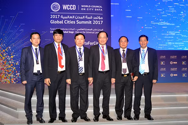 Đoàn Đại biểu Bộ Công an Việt Nam tham dự Hội nghị thượng đỉnh các thành phố toàn cầu tại Dubai