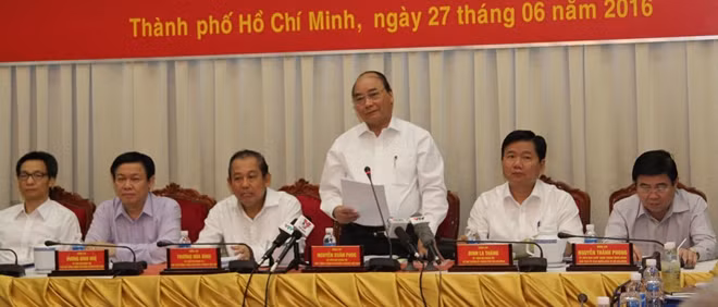 Thủ tướng Nguyễn Xuân Phúc phát biểu tại buổi làm việc.