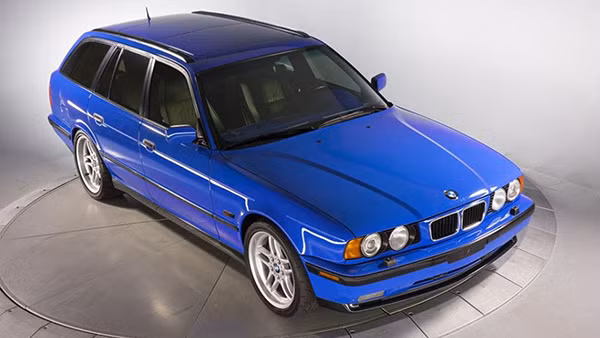 Chiếc BMW M5 Touring được sử dụng để thử nghiệm động cơ cho siêu xe đua huyền thoại McLaren F1.