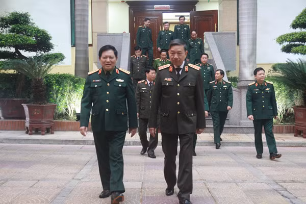 Đại tướng Ngô Xuân Lịch và các đại biểu Bộ Quốc phòng thăm Bộ Công an, dự buổi Gặp mặt truyền thống.