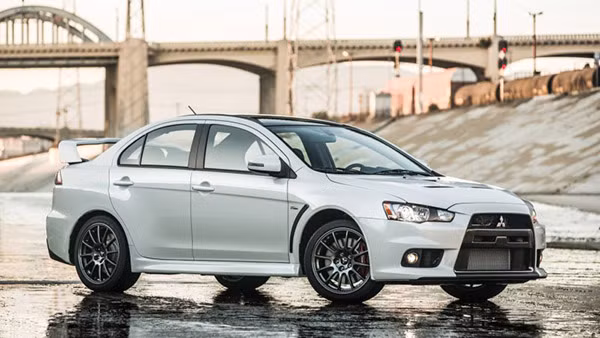 Lancer Evolution bị "khai tử" vào năm 2015.