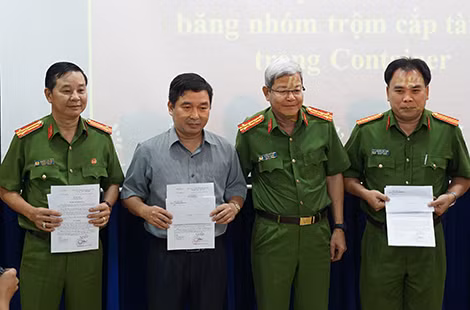 Phòng Cảnh sát Hình sự, Công an tỉnh Bình Dương cùng hai đơn vị khác được Bộ Công an khen thưởng.
