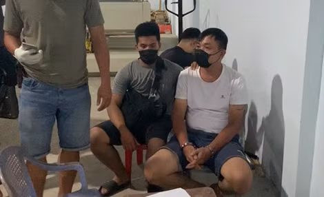 ... và các đồng phạm.