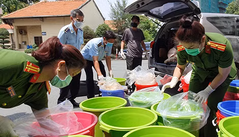 Các tổ công tác kiểm đếm ma túy.