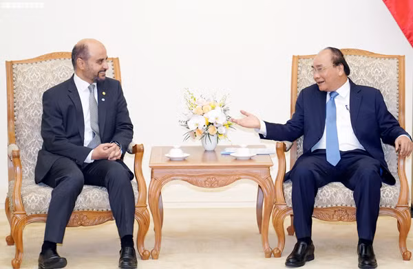Thủ tướng Nguyễn Xuân Phúc tiếp Tổng Giám đốc Quỹ OFID, ông Abdullhamid Alkhalifa. Thủ tướng Nguyễn Xuân Phúc tiếp Tổng Giám đốc Quỹ OFID, ông Abdullhamid Alkhalifa.