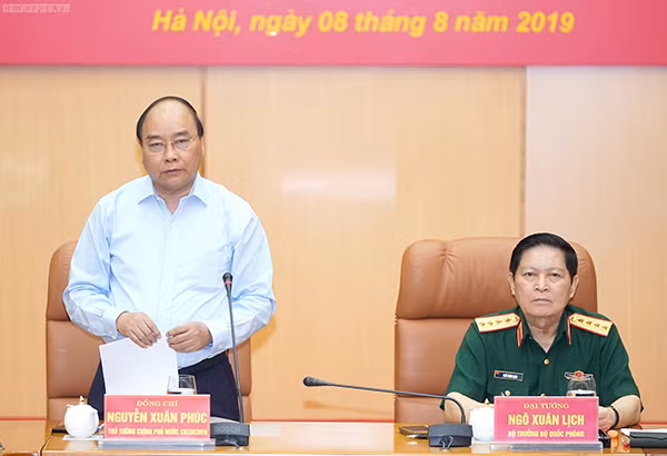 Thủ tướng Nguyễn Xuân Phúc phát biểu tại buổi làm việc.