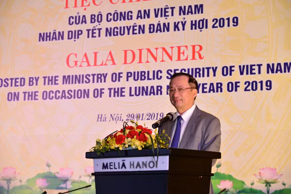 Thứ trưởng Nguyễn Văn Thành phát biểu tại buổi gặp mặt.