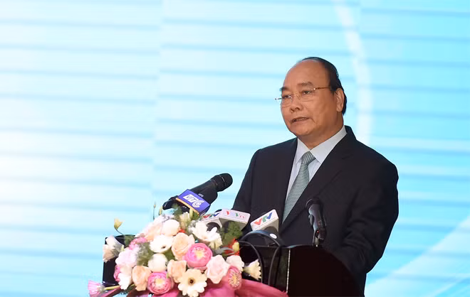Thủ tướng Nguyễn Xuân Phúc phát biểu kết luận Hội nghị. Ảnh: VGP/Quang Hiếu.