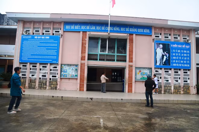 Trường THCS&THPT Đống Đa đã đóng cửa hoàn toàn. Trường THCS&THPT Đống Đa đã đóng cửa hoàn toàn.