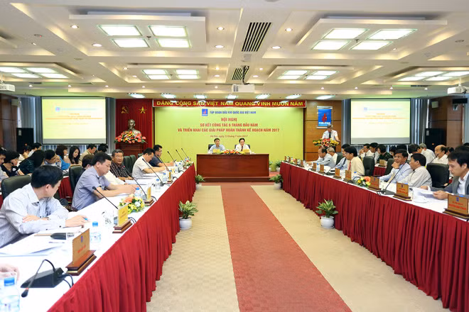 Toàn cảnh hội nghị.
