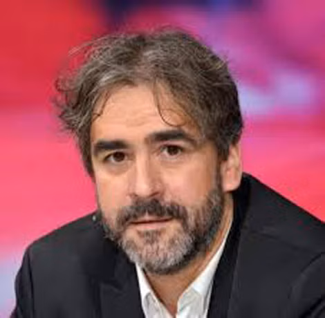 Nhà báo Đức Deniz Yücel. Nhà báo Đức Deniz Yücel.