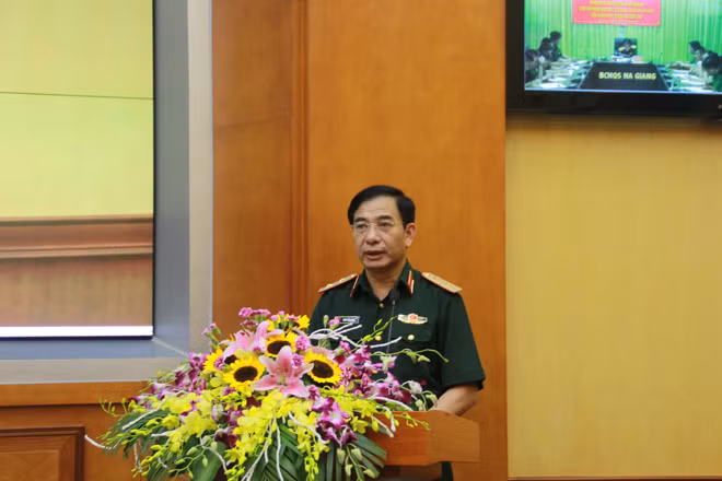 Thứ trưởng Phan Văn Giang phát biểu kết luận và bế mạc Hội nghị.