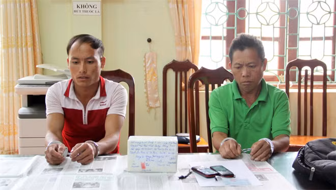 Sùng A Sính và Sùng A Liền.