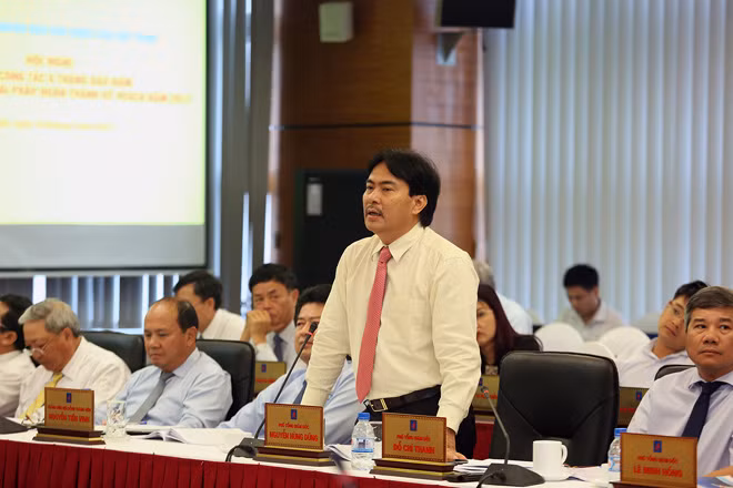 Lãnh đạo PVN phát biểu.