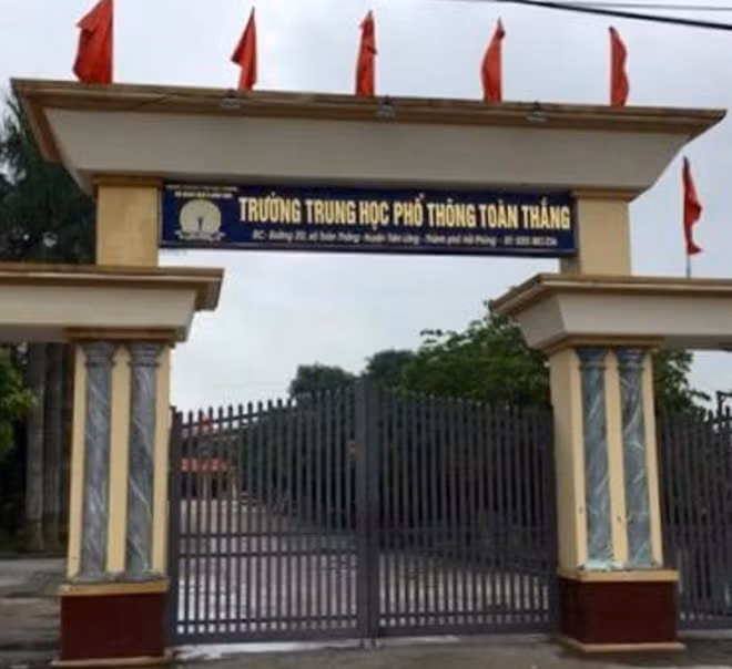 Trường THPT Toàn Thắng. Trường THPT Toàn Thắng.