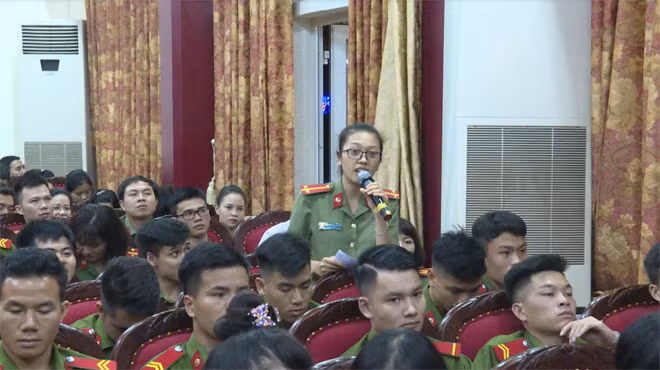 CBCS Công an Sơn La giao lưu, đối thoại trực tiếp với đồng chí Thiếu tướng Đặng Thái Giáp