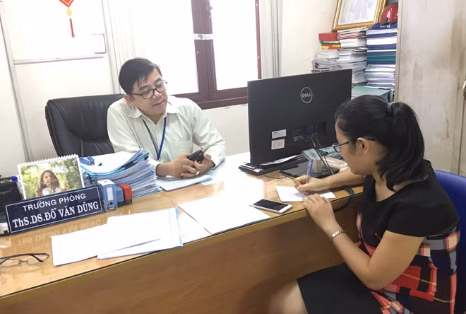 Ông Đỗ Văn Dũng trả lời các thắc mắc của PV.