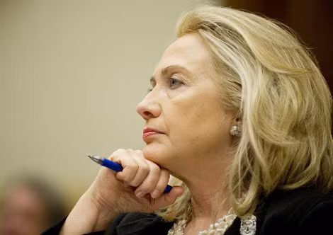 Bà Hillary Clinton.