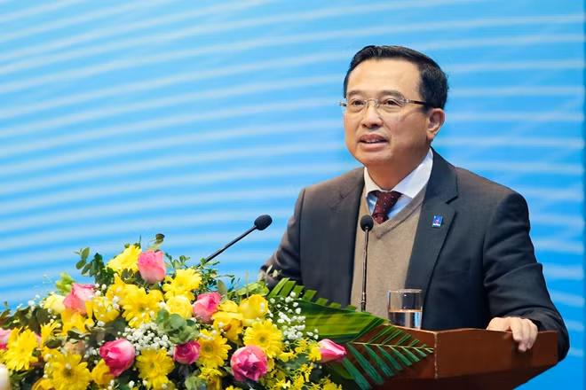 Chủ tịch Hội đồng thành viên Hoàng Quốc Vượng phát biểu tại Hội nghị