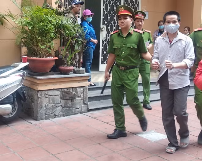 Bị cáo Nguyễn Thế Hòa sau phiên xử