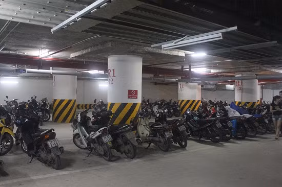 Dự án xây dựng mới trên địa bàn TP xác định diện tích tầng hầm đỗ xe theo tỷ trọng % hoặc theo chỉ tiêu diện tích (m2) sàn đỗ xe so với diện tích sàn sử dụng công trình.