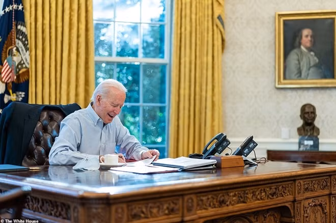 Ông Biden khẳng định thích bầu không khí tự do trong dinh phó tổng thống trước kia. Ảnh: Whitehouse.