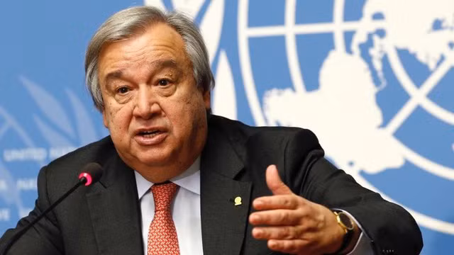 António Guterres (1949 - Kỷ Sửu) là một chính trị gia và nhà ngoại giao Bồ Đào Nha. Ông từng đảm nhiệm vị trí Thủ tướng Bồ Đào Nha từ 1995-2002. Trước khi bước chân vào chính trường, ông là một giảng viên. Năm 2005, ông được bầu làm Cao ủy Liên Hợp Quốc về người tị nạn và giữ chức vụ này tới năm 2015. Năm 2017, ông được bầu làm Tổng thư ký Liên Hợp Quốc.