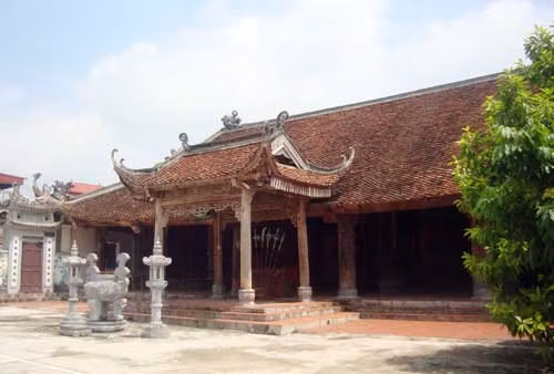 Đình làng Trinh Tiết.