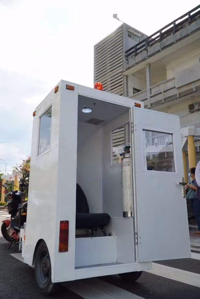 Cấu tạo phía trong của Cabin chở bệnh nhân COVID-19.