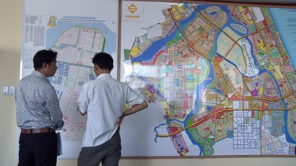 Sàn giao dịch bất động sản.
