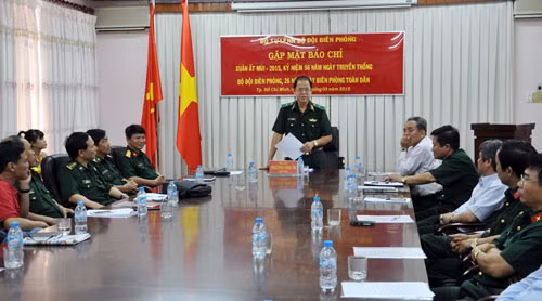 Thiếu tướng Trương Anh Tài, Phó Tư lệnh Bộ đội Biên phòng trực tiếp chủ trì cuộc gặp mặt chiều 2/3
