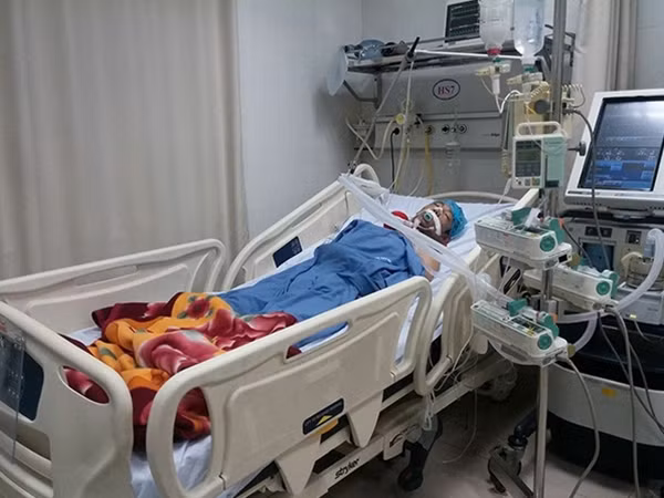 Nạn nhân Đặng Ngọc Cường vẫn trong cơn nguy kịch.