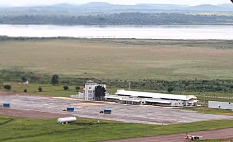 Sân bay Entebbe, Uganda, nơi bọn không tặc giam giữ con tin.