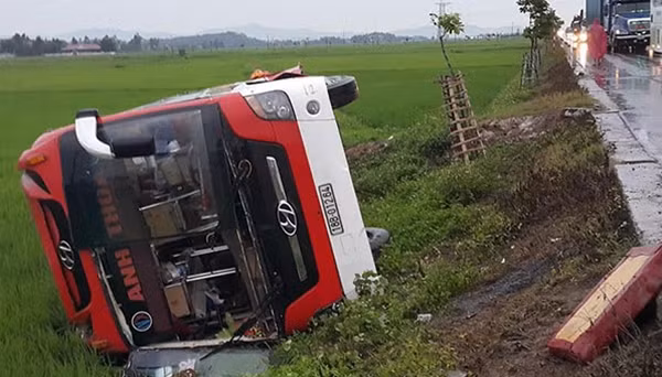 Hiện trường vụ tai nạn...
