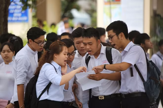 Tại kỳ thi THPT Quốc gia 2018, Cụm thi số 4 Đà Nẵng có 7 điểm 10 ở các môn thi Anh văn, Giáo dục công dân và môn Hóa học.