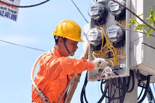 Dư luận trông đợi EVN được kiểm toán.