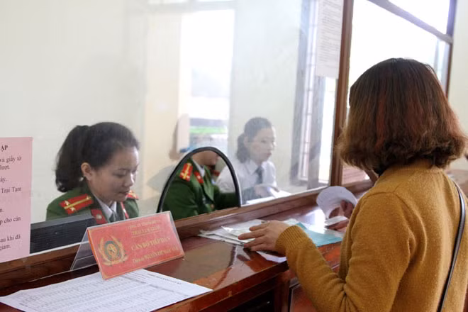 Đơn giản hóa các thủ tục tiếp dân tại Trại tạm giam Công an tỉnh Nghệ An. Đơn giản hóa các thủ tục tiếp dân tại Trại tạm giam Công an tỉnh Nghệ An.