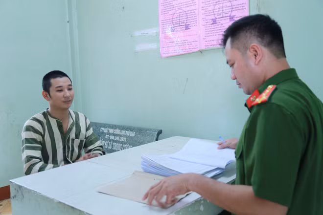 Triệu tập, lấy lời khai đối tượng hoạt động “tín dụng đen”.