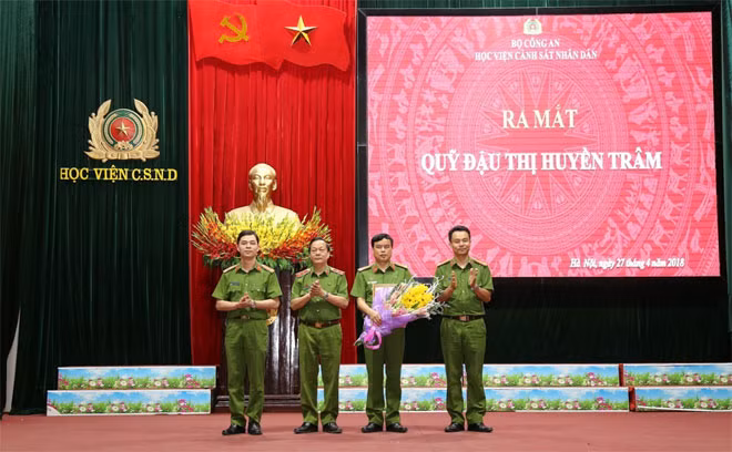 Ra mắt Quỹ Đậu Thị Huyền Trâm.