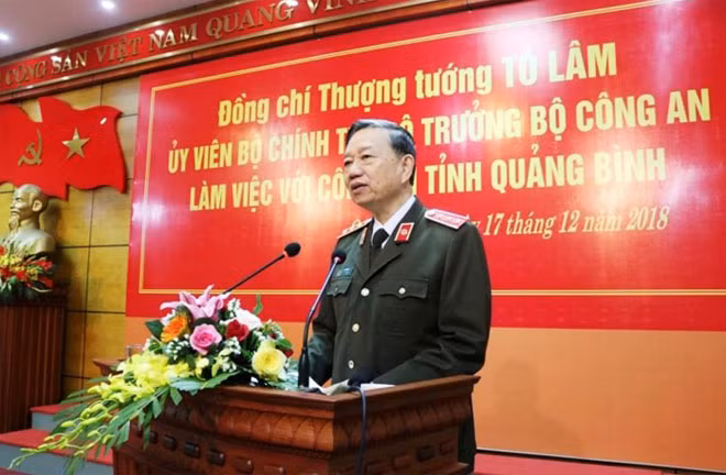 Bộ trưởng Tô Lâm phát biểu tại buổi làm việc với Công an tỉnh Quảng Bình.