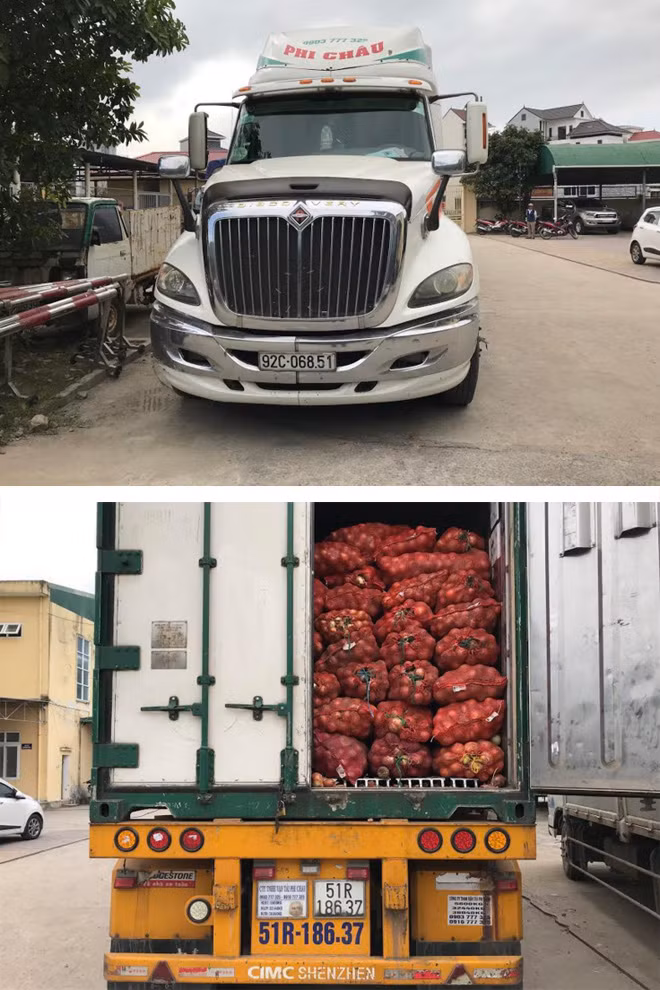 Giấu pháo sau xe chở thực phẩm.