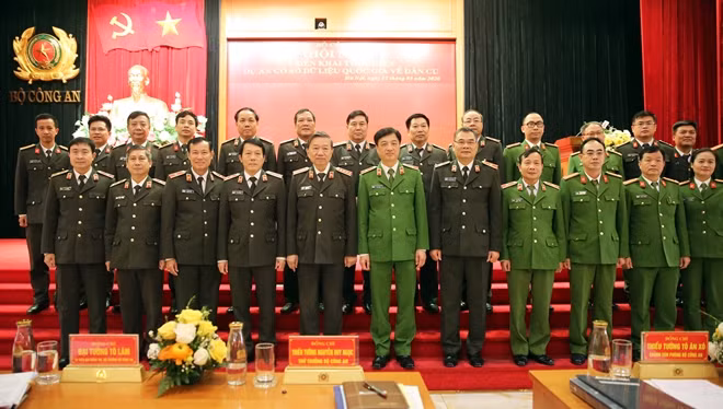 Bộ trưởng Tô Lâm và các đại biểu tại hội nghị.