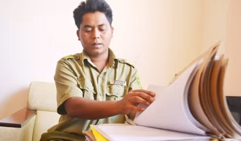 Đồng chí Lơ Mu Na Lên.