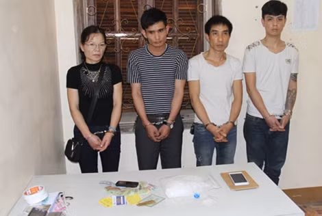 Các đối tượng bị bắt giữ.