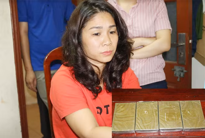 Đối tượng Hoàng Thị Duyên và 4 bánh heroin.