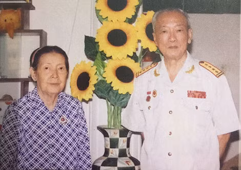 Ông bà Hà Văn Lâu - Nguyễn Tăng Diệu Hương.