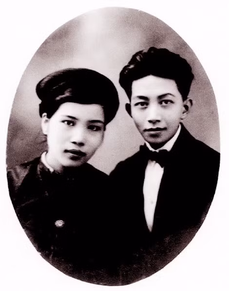 Vợ chồng Vũ Ngọc Phan thời trẻ.