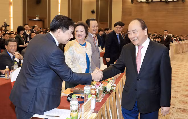 Thủ tướng dự Hội nghị gặp mặt các nhà đầu tư lần thứ 10 của tỉnh Nghệ An. Ảnh: VGP/Quang Hiếu
